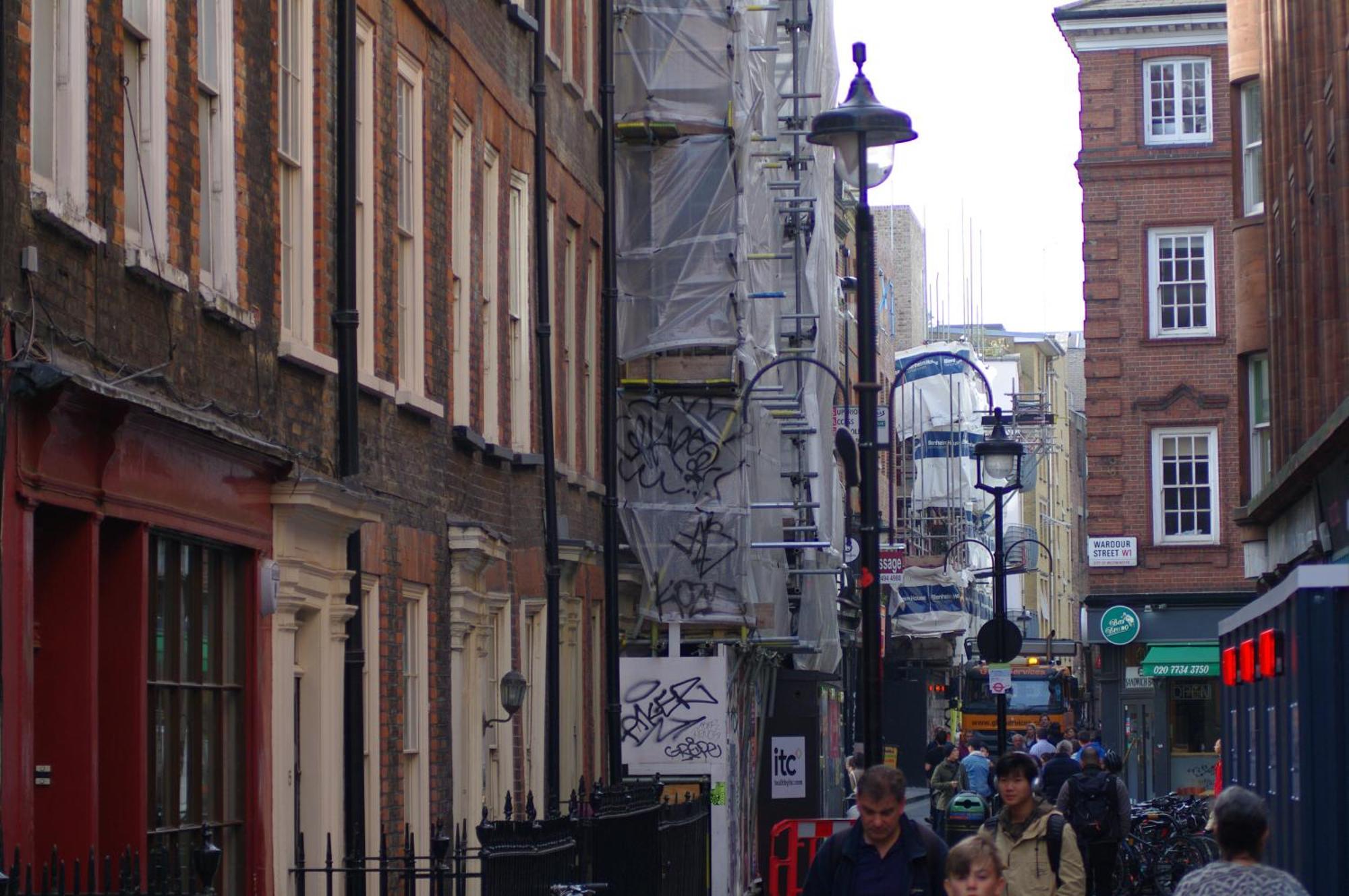 Spacious Soho On Quaint Cobbled Street Apartamento Londres